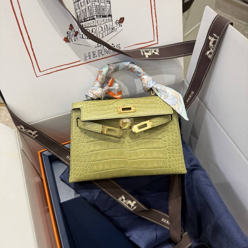 Hermes Kelly 19 Pink lizard top handle — Premium Replica