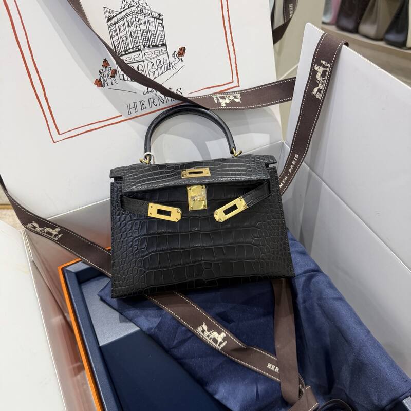 Hermes Kelly 19 Pink lizard top handle — Premium Replica