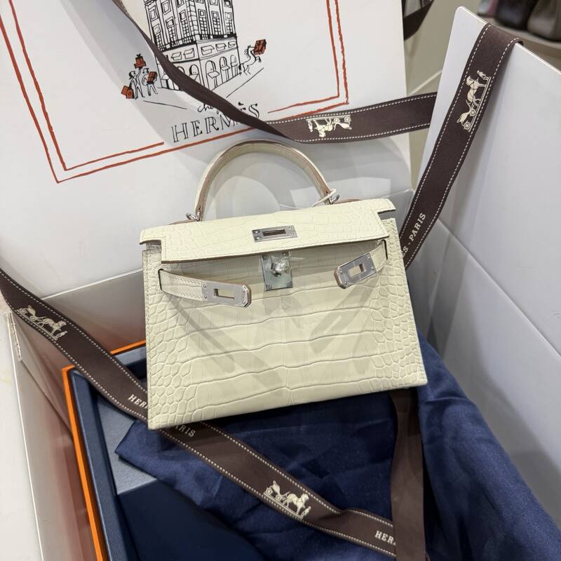 Hermes Kelly 19 Pink lizard top handle — Premium Replica