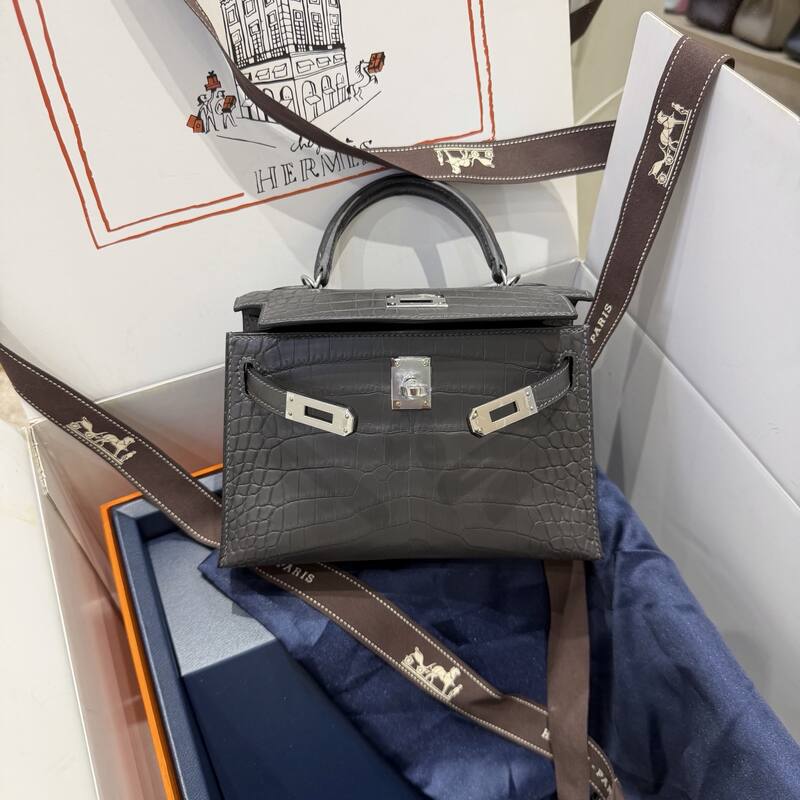 Hermes Kelly 19 Pink lizard top handle — Premium Replica