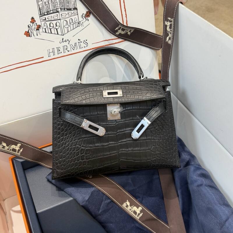 Hermes Kelly 19 Pink lizard top handle — Premium Replica