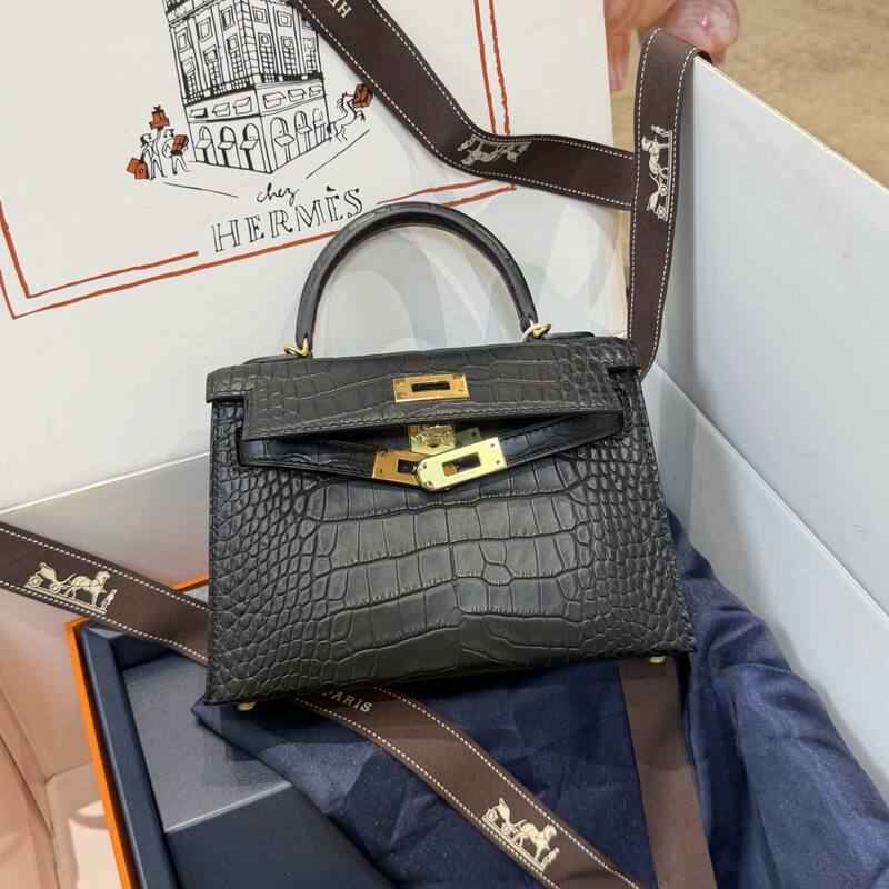 Hermes Kelly 19 Pink lizard top handle — Premium Replica