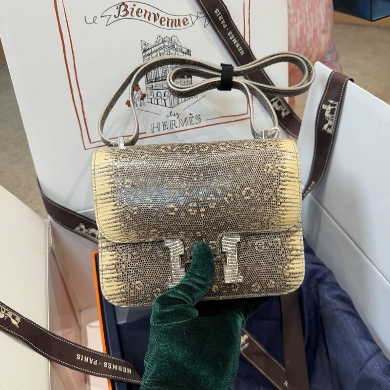 Hermes Constance 19 Pink lizard shoulder — AAA Quality Replica