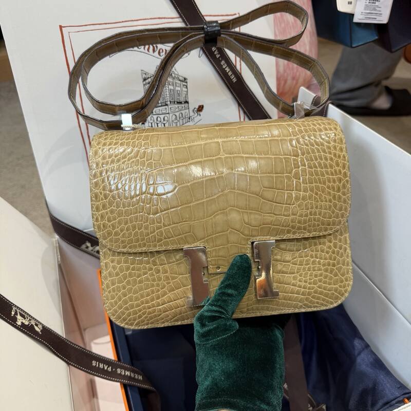Hermes Dark Brown Crocodile crossbody — 1:1 Replica
