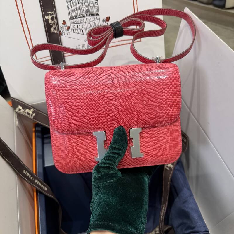Hermes Constance 19 Pink lizard shoulder — AAA Quality Replica