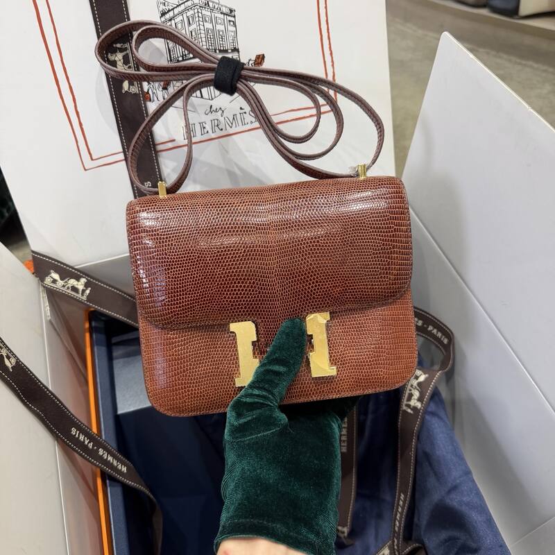 Hermes Constance 19 Pink lizard shoulder — AAA Quality Replica