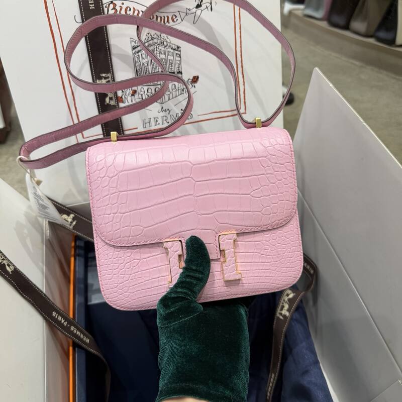 Hermes Constance 19 Pink lizard shoulder — AAA Quality Replica