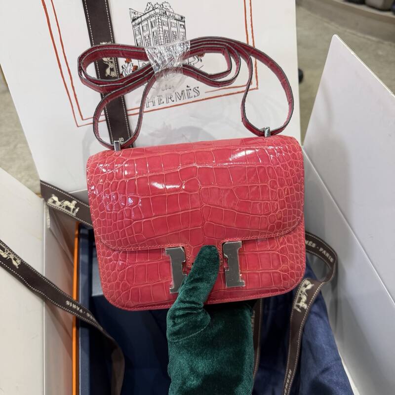 Hermes Constance 19 Pink lizard shoulder — AAA Quality Replica