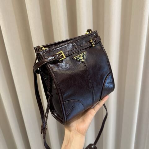 Prada Brown 25x18x10cm shoulder bag Top Quality Replica