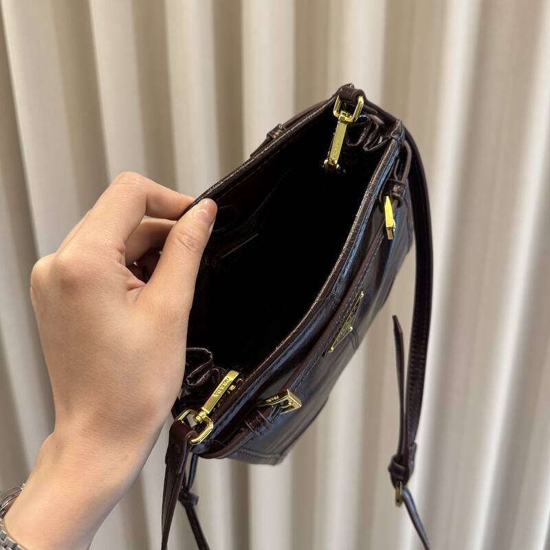Prada Brown 25x18x10cm shoulder bag — Top Quality Replica
