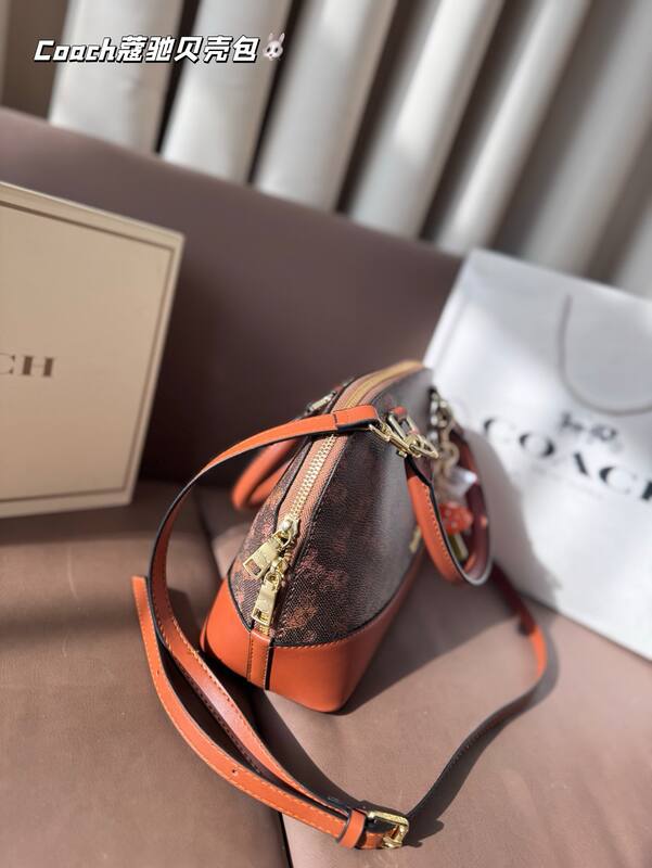 Coach Monogram 25x18x10cm shoulder bag — Top Quality Replica