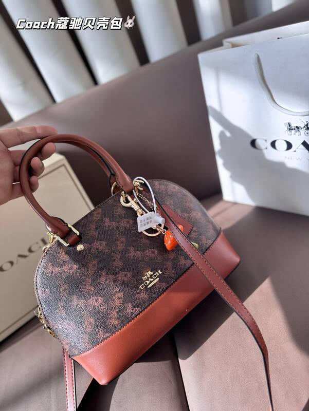 Coach Monogram 25x18x10cm shoulder bag — Top Quality Replica