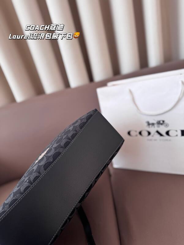 Coach Black shoulder bag — 1:1 Replica