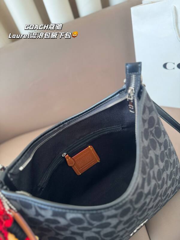 Coach Black shoulder bag — 1:1 Replica