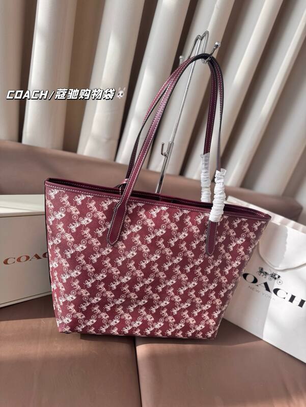 Coach shoulder bag — Premium Replica