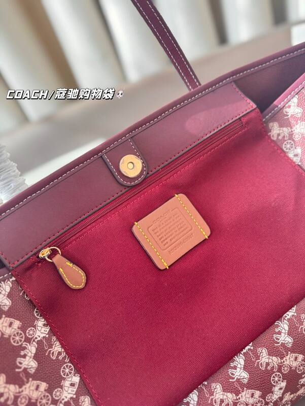 Coach shoulder bag — Premium Replica