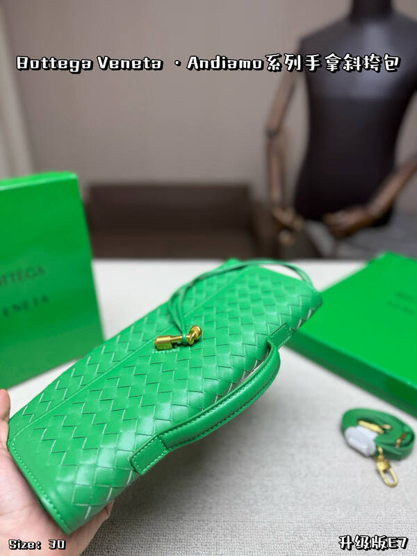 Bottega Veneta Green shoulder bag — Premium Replica