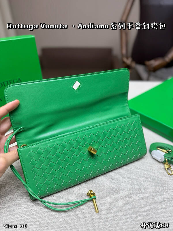 Bottega Veneta Green shoulder bag — Premium Replica