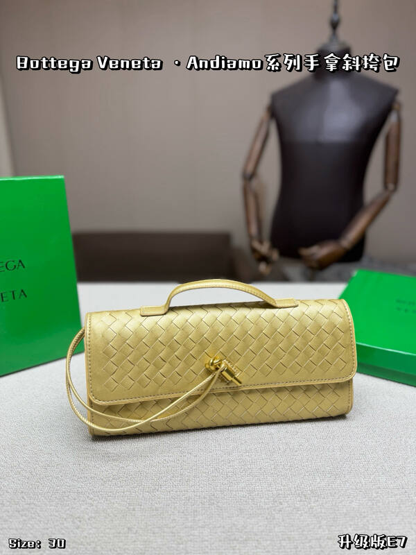 Bottega Veneta Silver shoulder bag — AAA Quality Replica