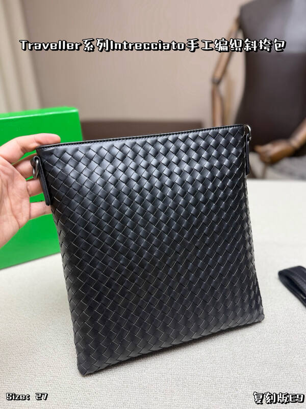 Bottega Veneta Black shoulder bag — 1:1 Replica