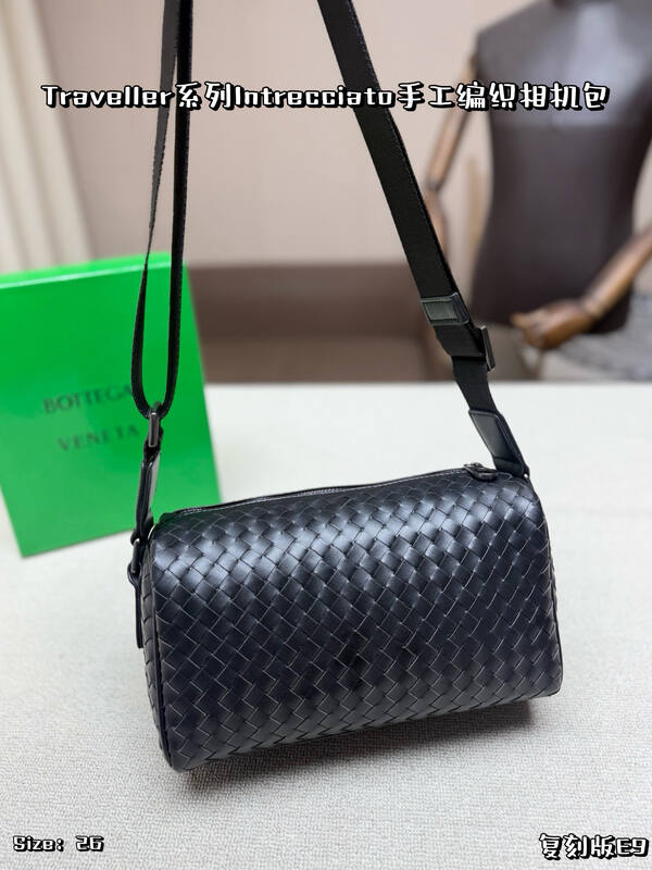 Bottega Veneta Calfskin shoulder bag — Premium Replica
