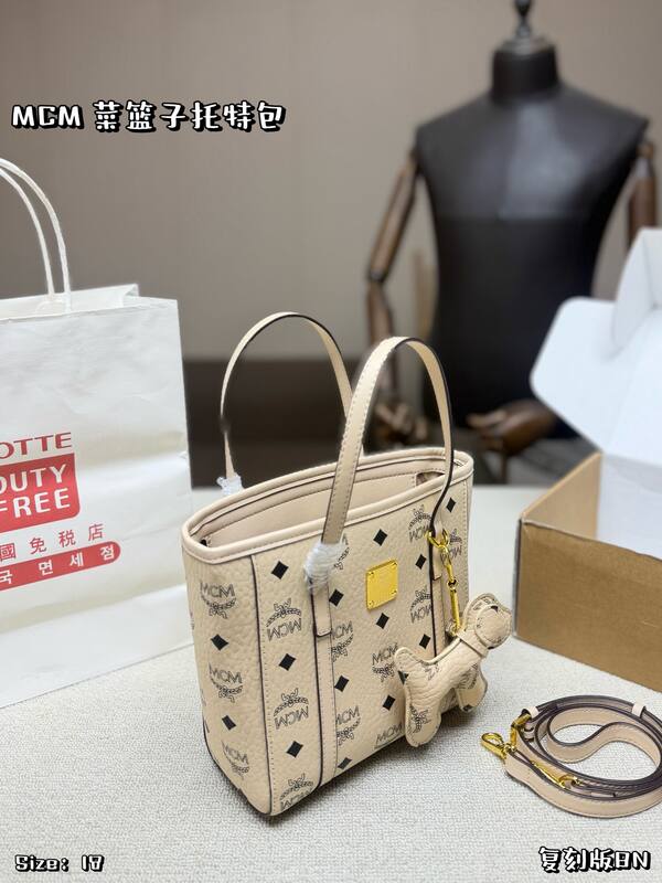 MCM Toni Visetos shoulder bag — AAA Quality Replica