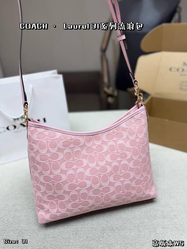 Coach Pink shoulder bag — AAA Quality Replica