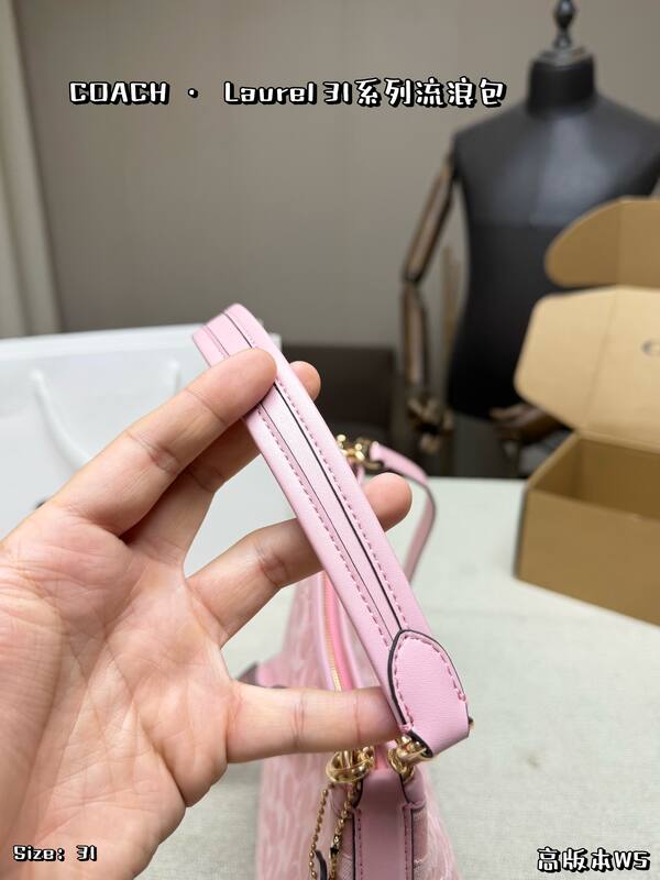 Coach Pink shoulder bag — AAA Quality Replica