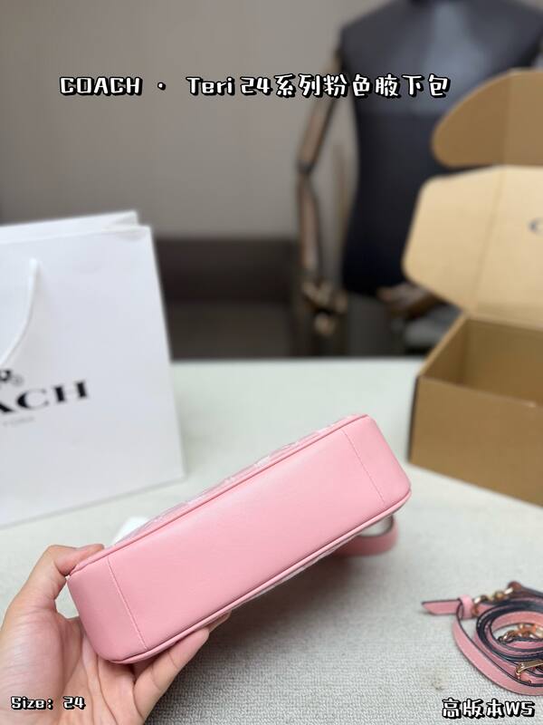 Coach Pink shoulder bag — 1:1 Replica