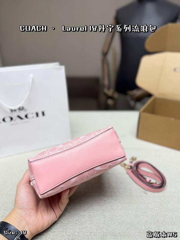 Coach Pink shoulder bag — Premium Replica