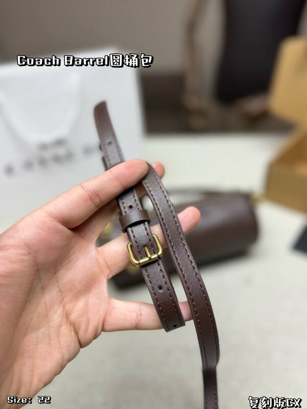 Coach Brown shoulder bag — Top Quality Replica