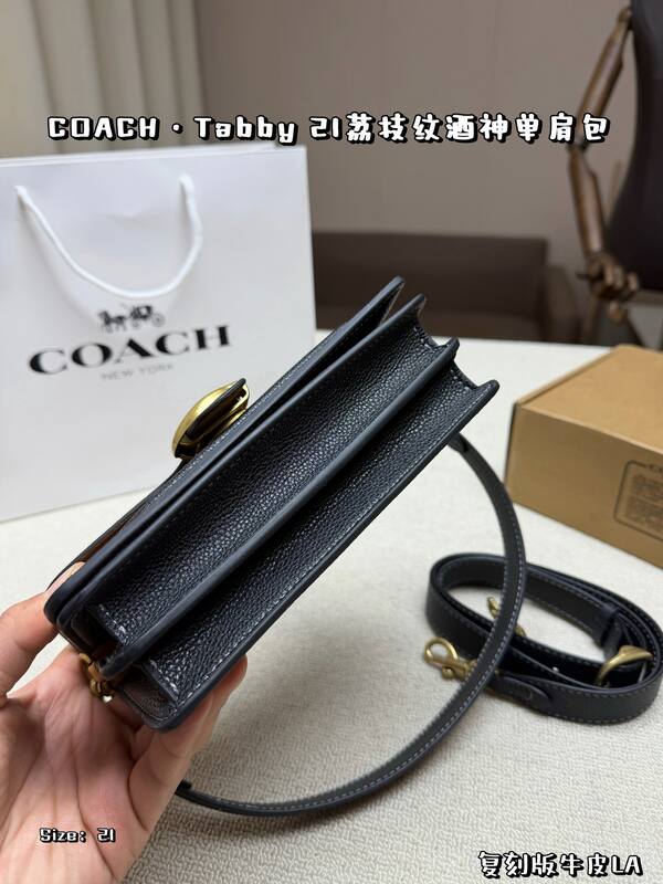 Coach Black shoulder bag — 1:1 Replica
