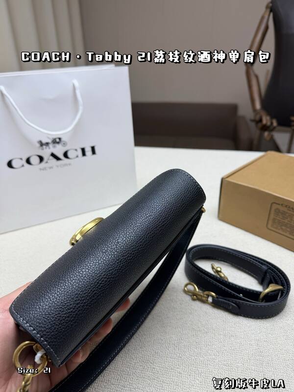 Coach Black shoulder bag — 1:1 Replica