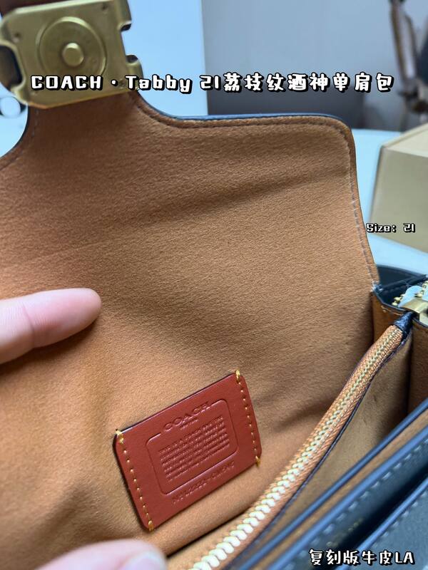 Coach Black shoulder bag — 1:1 Replica