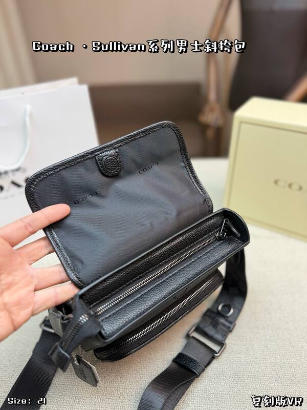 Coach Black shoulder bag — 1:1 Replica