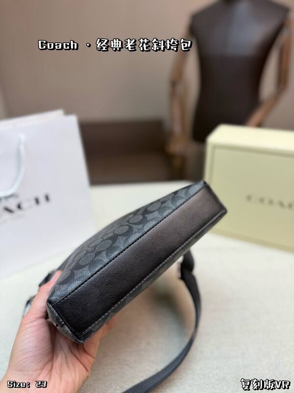 Coach Black shoulder bag — 1:1 Replica