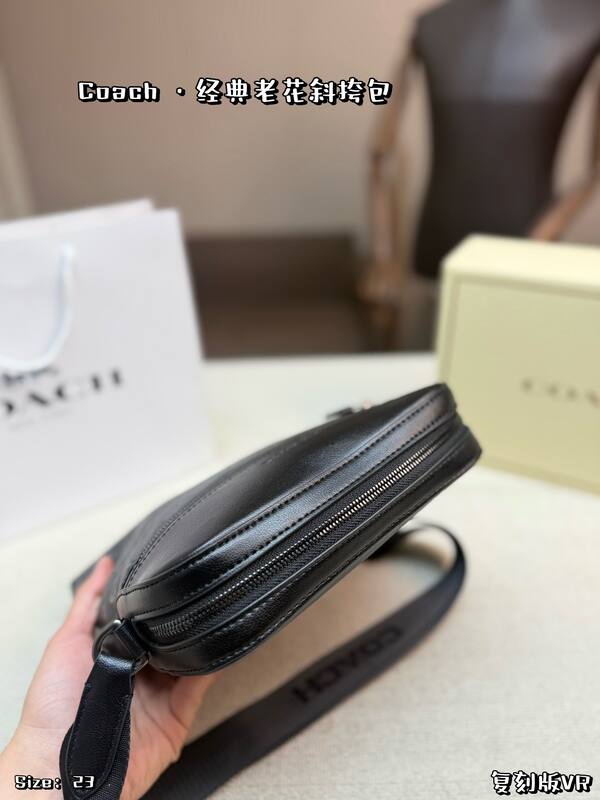 Coach Black shoulder bag — 1:1 Replica
