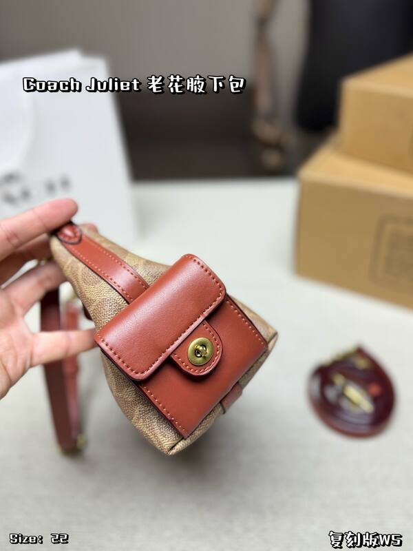Coach shoulder bag — 1:1 Replica