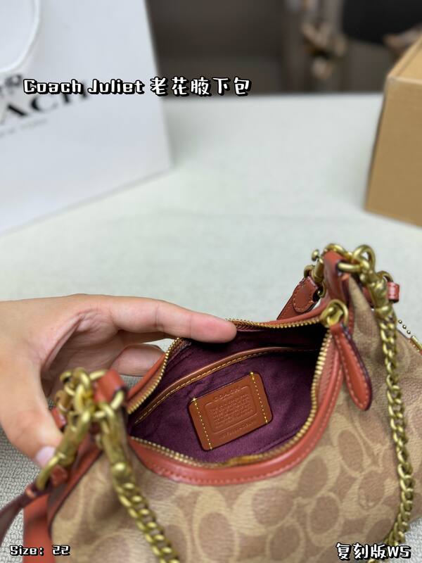Coach shoulder bag — 1:1 Replica