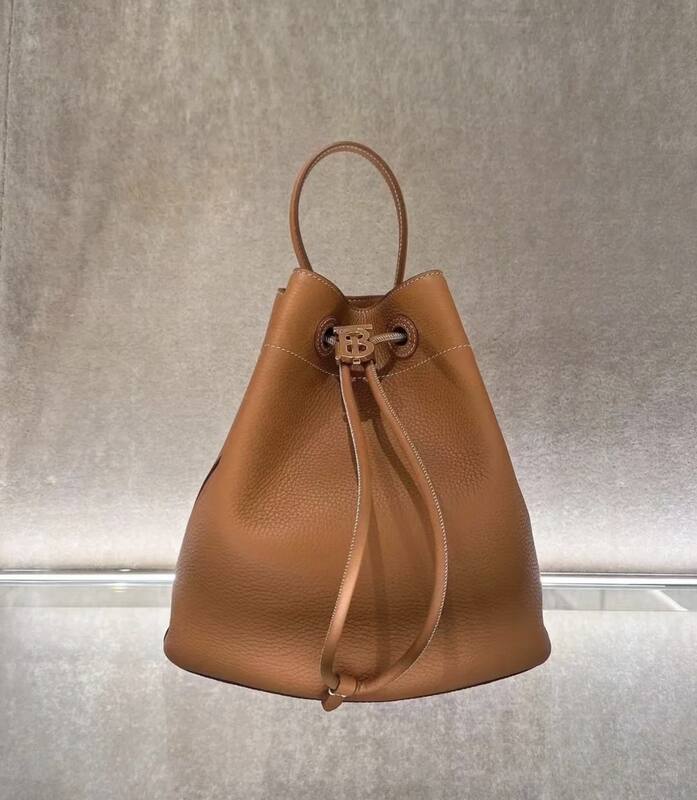 Burberry Black shoulder bag — AAA Quality Replica