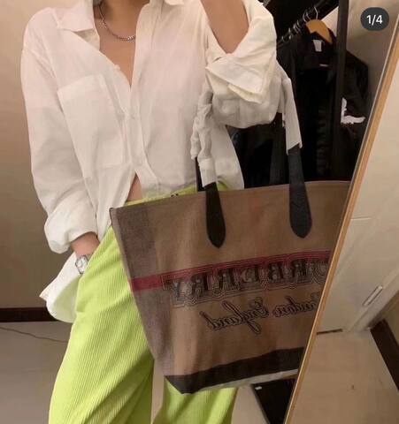 Burberry Black 40x30x16cm shoulder bag Top Quality Replica