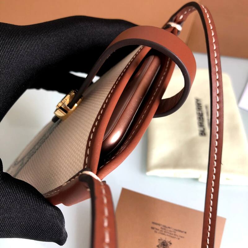 Burberry Brown shoulder bag — Premium Replica