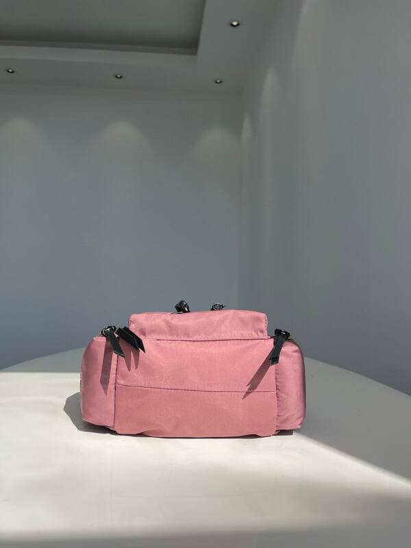 Burberry Black 25x18x10cm shoulder bag — Premium Replica