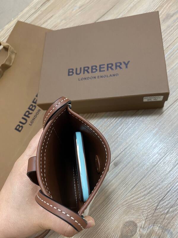Burberry Brown shoulder bag — AAA Quality Replica