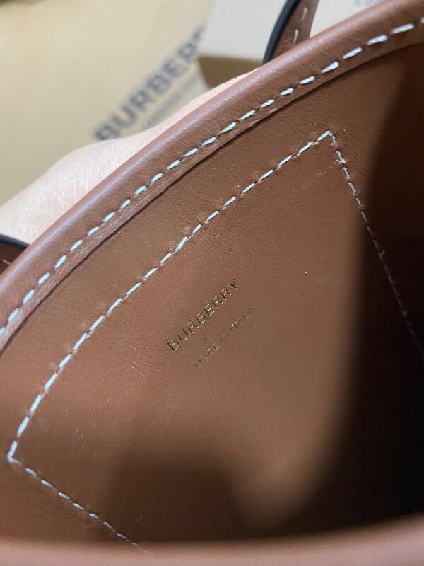 Burberry Brown shoulder bag — AAA Quality Replica