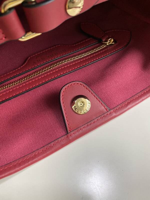 Burberry Red shoulder bag — AAA Quality Replica