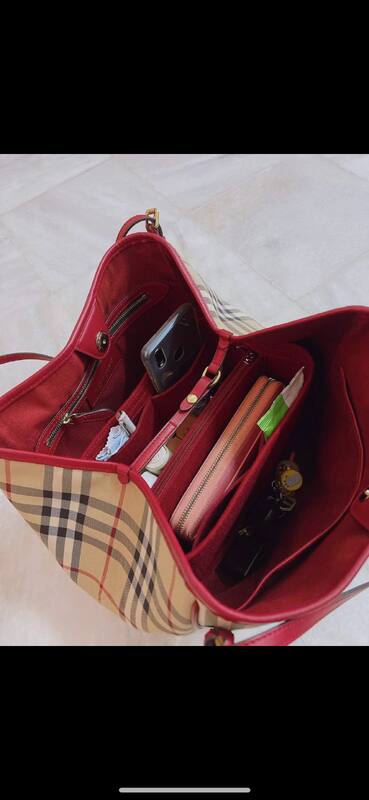 Burberry Red shoulder bag — 1:1 Replica