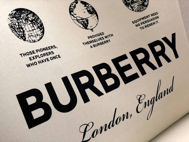 Burberry Black 40x30x16cm shoulder bag — Premium Replica