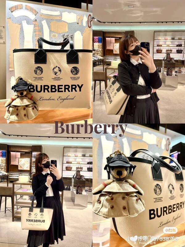 Burberry Black 40x30x16cm shoulder bag — Premium Replica