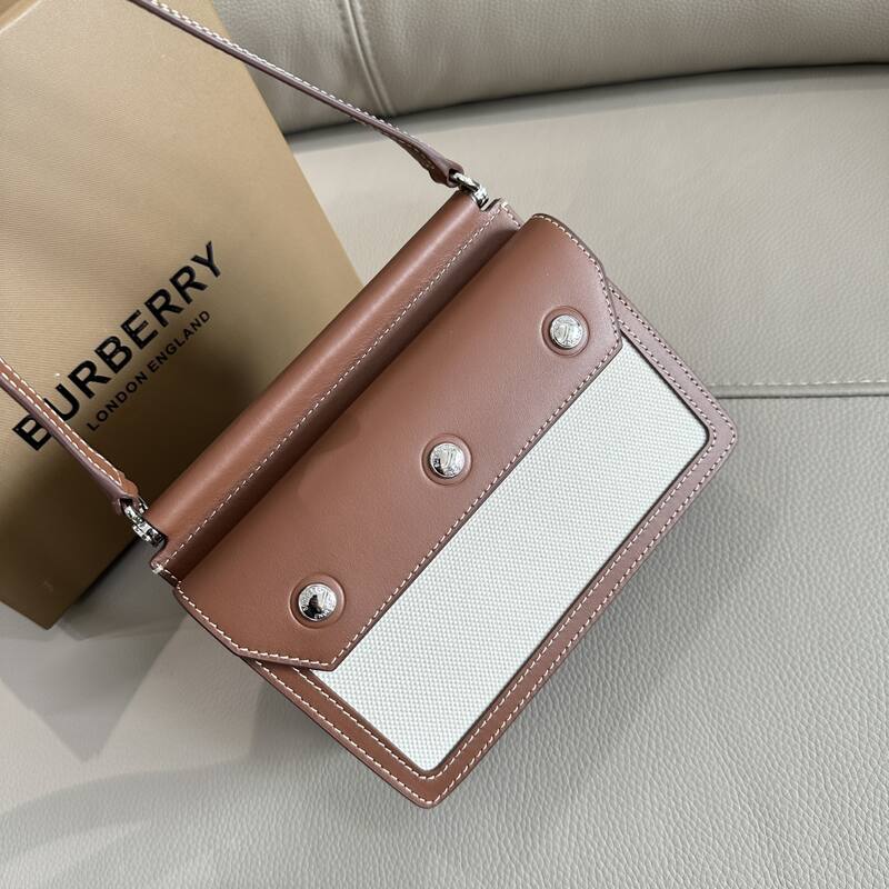 Burberry Brown 25x18x10cm shoulder bag — AAA Quality Replica